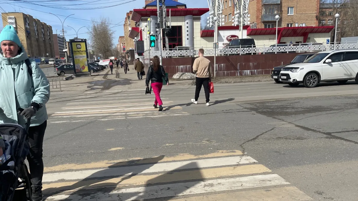 Верховный Суд поставил точку: должен ли водитель ждать, пока пешеход полностью перейдёт дорогу