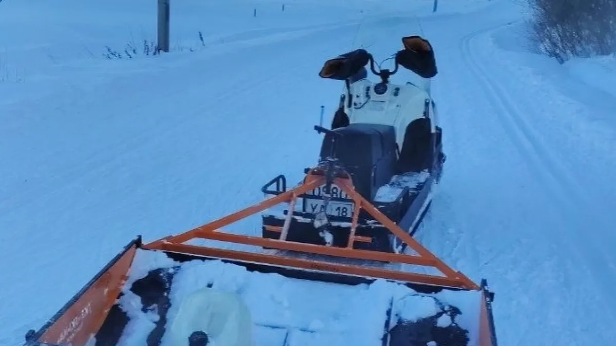 В Глазов поступил трассоукладчик для подготовки лыжной дороги