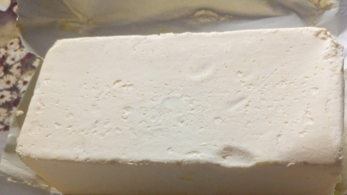 Обертку от масла не выбрасываю: показываю 2 случая, в которых она пригодится вам на кухне