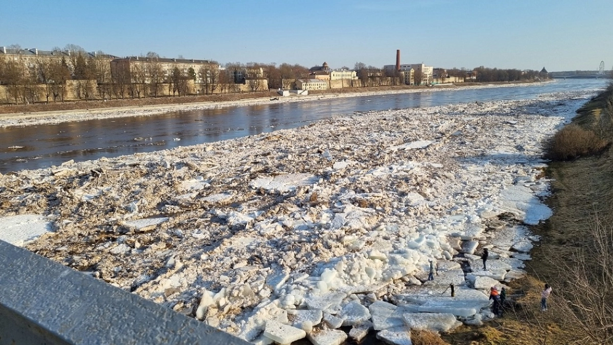 Полный откат к зиме: Гидрометцентр изменил прогноз на вторую половину марта — нас ждет возвращение морозов