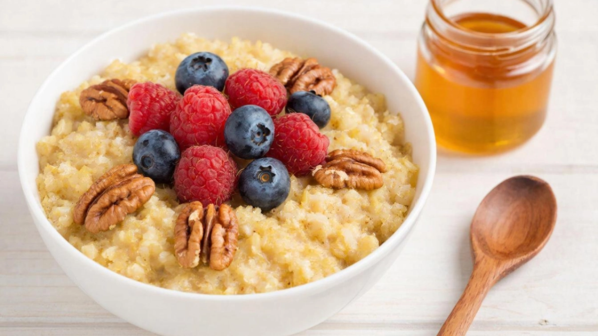 Названа самая полезная крупа — не гречка, и не Геркулес: укрепляет сердце, сосуды и нормализует пищеварение