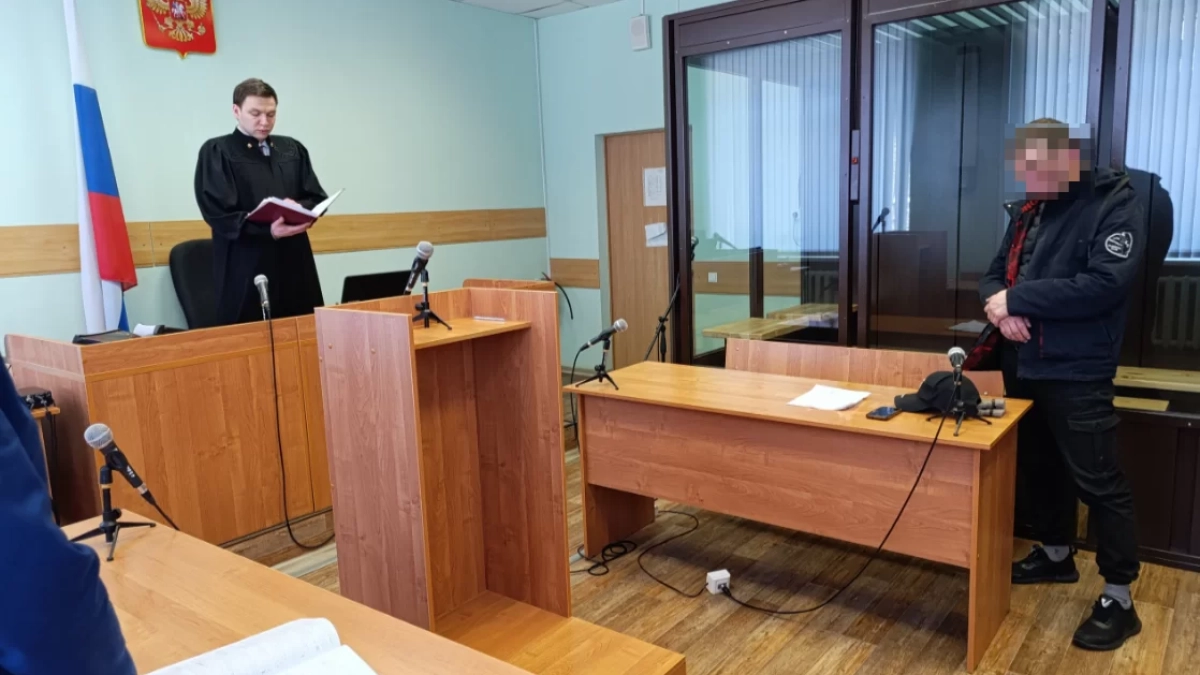 Прогулка по магазинам за чужой счет привела глазовчанина в зал суда