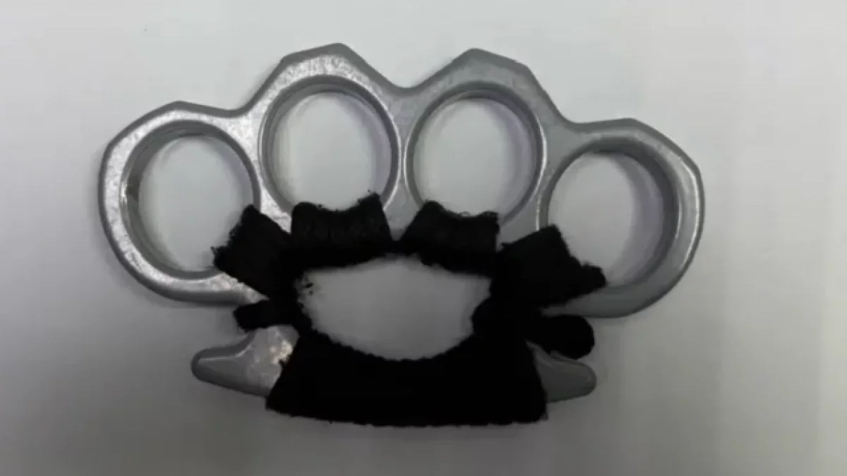 В Удмуртии у 21-летнего должника изъяли кастет в отделении судебных приставов