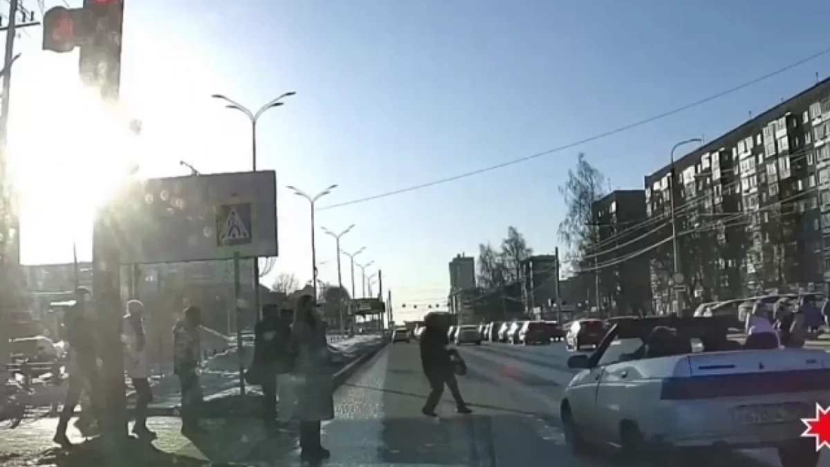 Самодельный кабриолет в Удмуртии стал причиной задержания 17-летнего водителя после опасного маневра