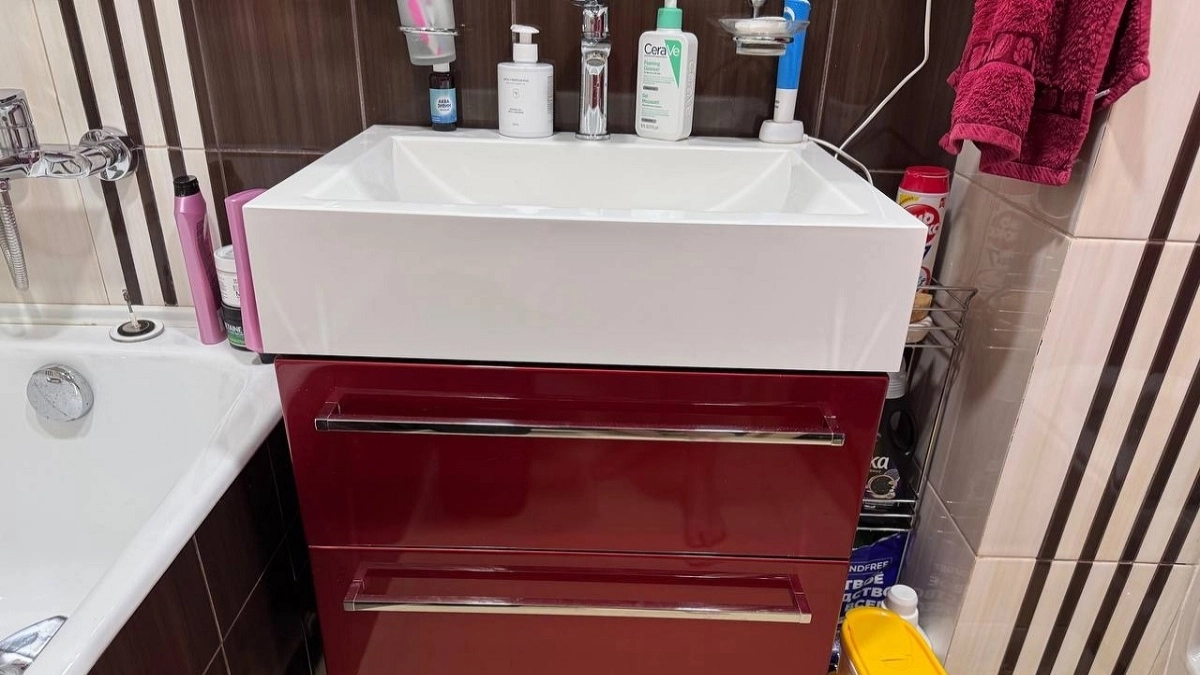 Навесные раковины больше не в моде: как выглядят трендовые ванные комнаты 2026 - современная реальность дизайнеров