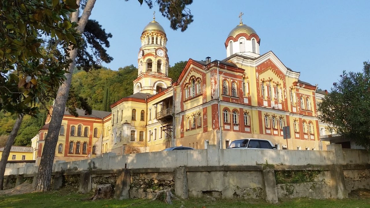 Почему абхазы не селятся в брошенных домах грузин: узнала правду от местного жителя - делюсь