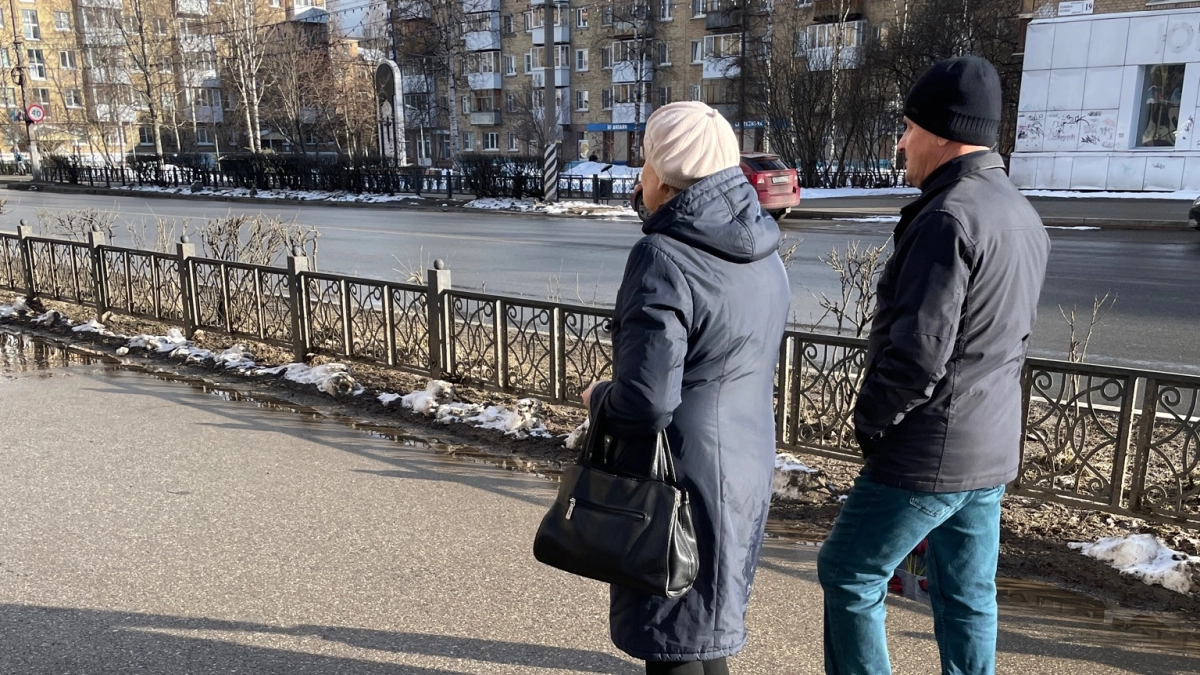 Почему в апреле будут снижать пенсионные выплаты тем, кто прописан в квартире не один