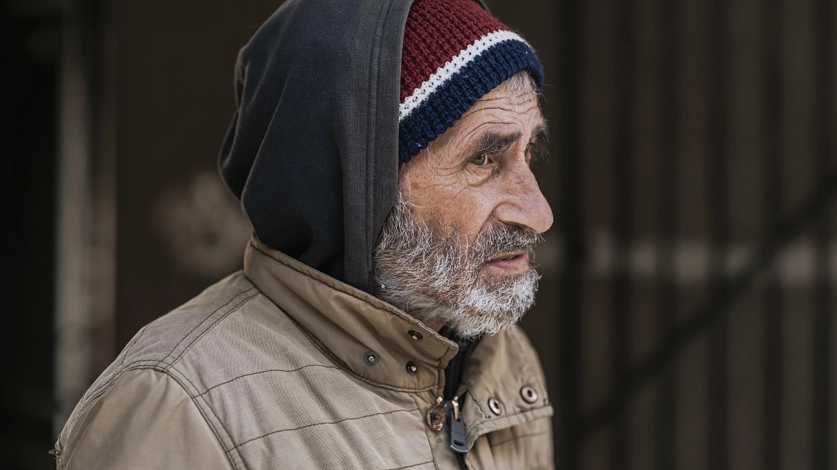 Живут в руинах, но ездят как короли: почему в Абхазии у мужчин «работы нет», а машины дороже дома 