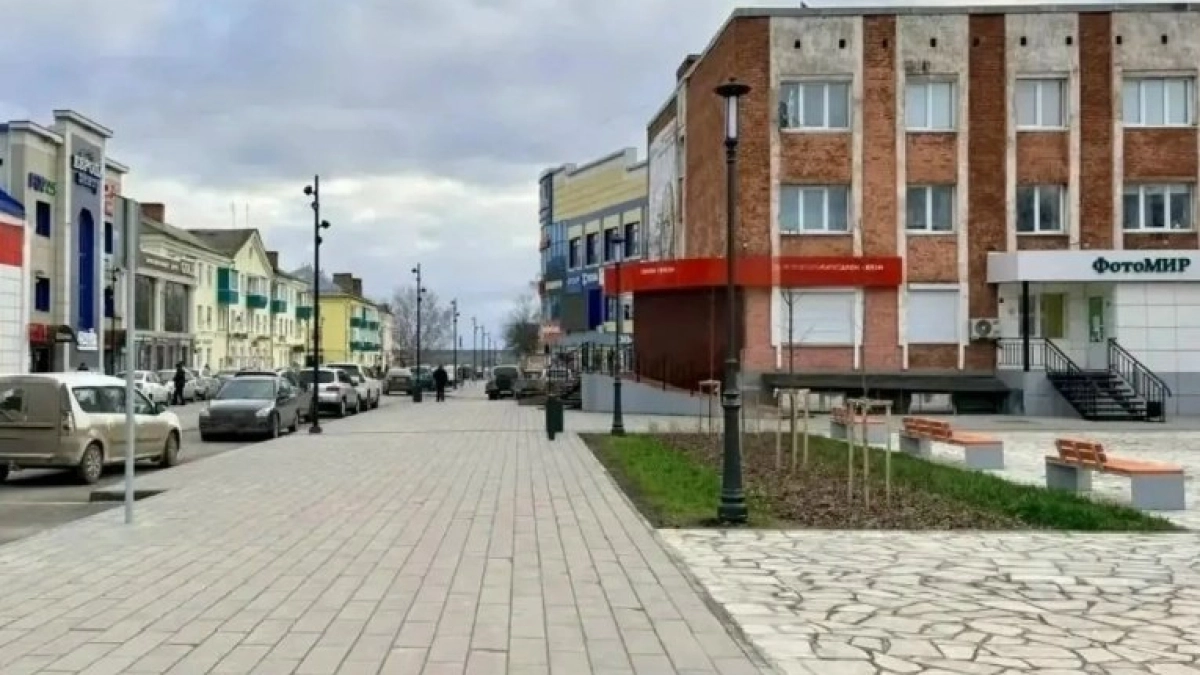 Подростки разгромили обновлённый сквер в Удмуртии