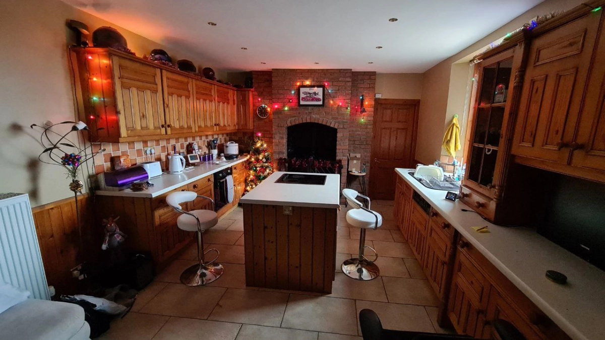 Такие кухни давно не в моде — дизайнеры назвали главные антитренды 2026 