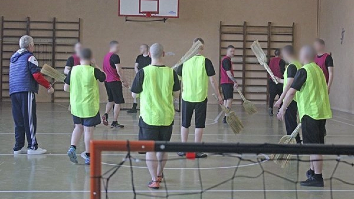 Воспитанников колонии в Удмуртии обучили национальной игре чужонбол