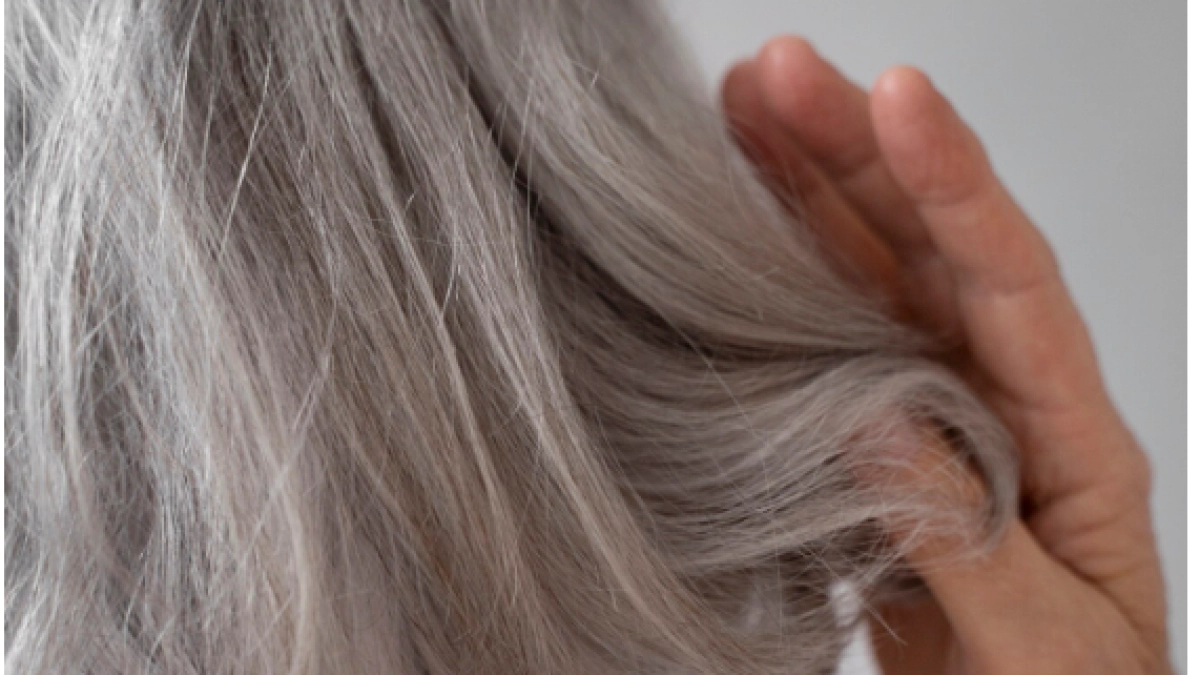Два домашних средства от седины. Не красят волосы, а возвращают природный пигмент