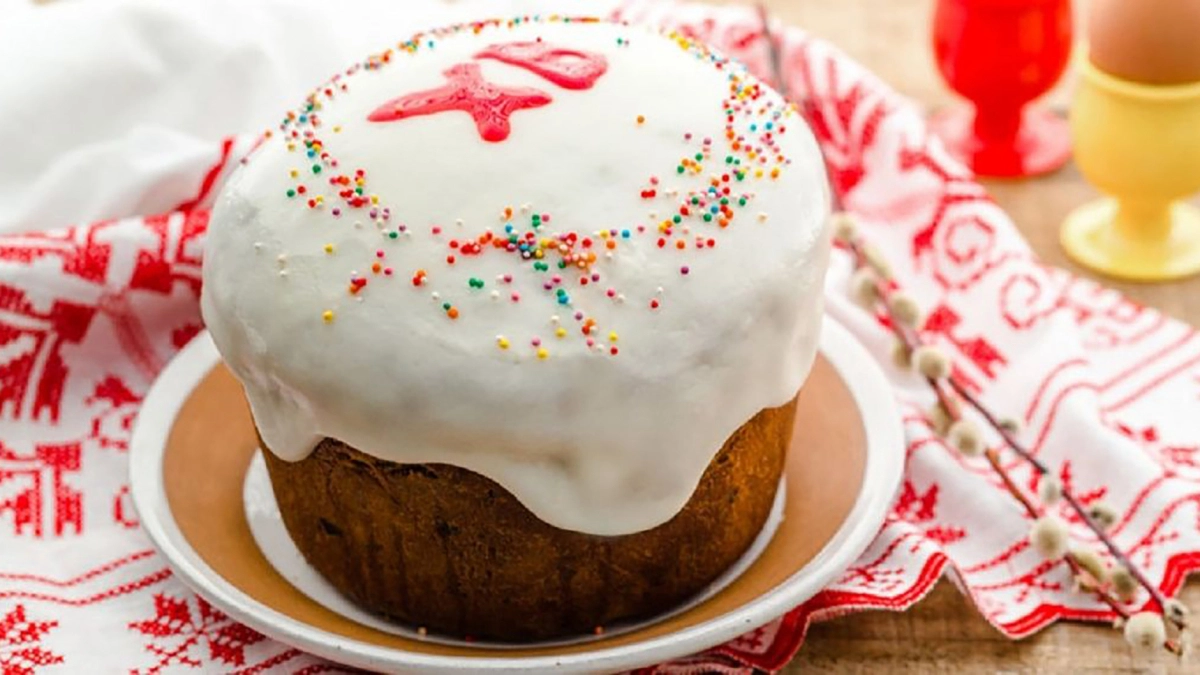 Не только в Чистый четверг: когда печь куличи, красить яйца и идти в церковь — полный календарь