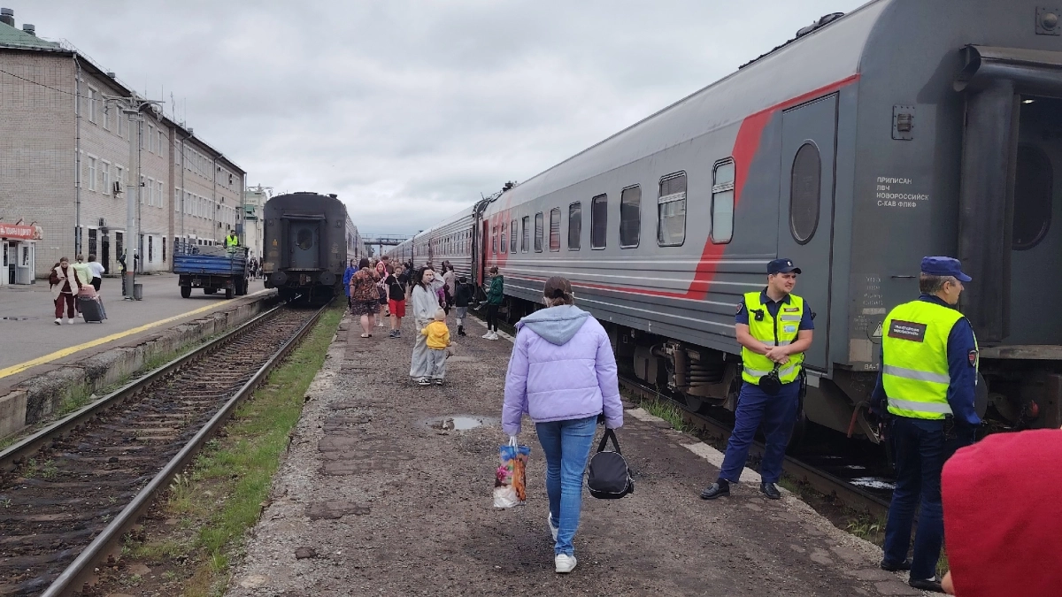 В России начали действовать новые правила посадки в поезд: как теперь будут ездить россияне