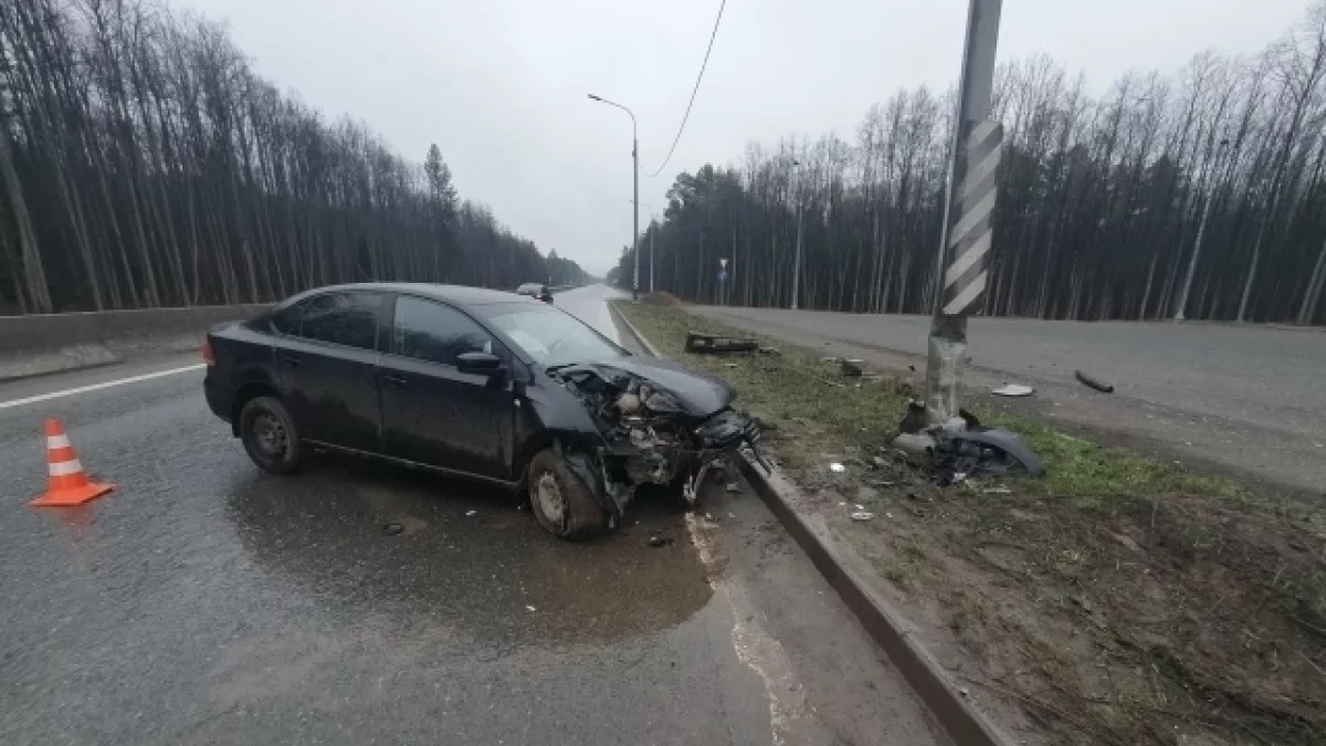 Водитель иномарки попал в больницу после ДТП на трассе Р-243 в Удмуртии