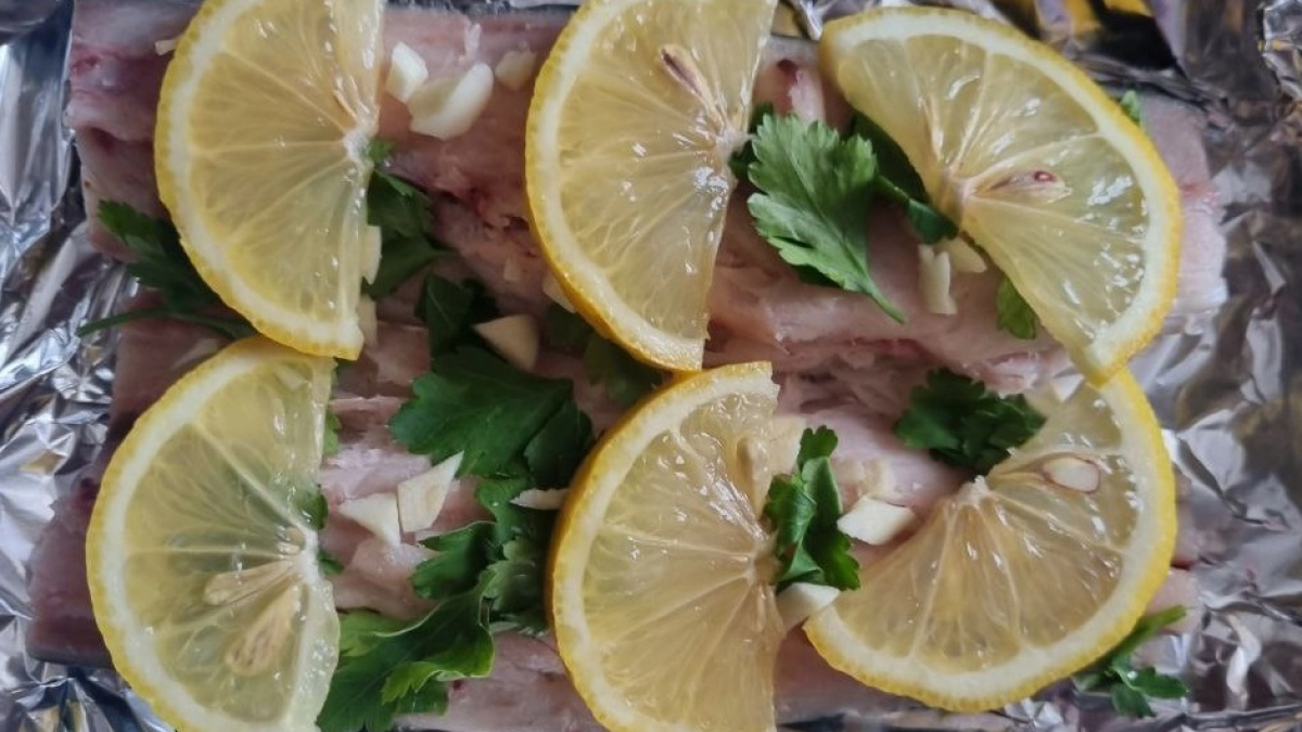 Завернул в фольгу и в духовку - 7 блюд для легкого ужина без долгой готовки у плиты