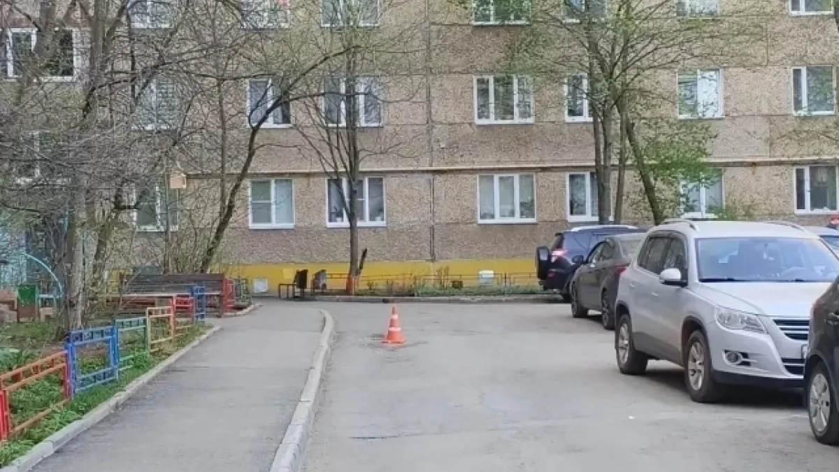 Жительница Удмуртии сбила 14-летнюю школьницу во дворе и попыталась скрыться