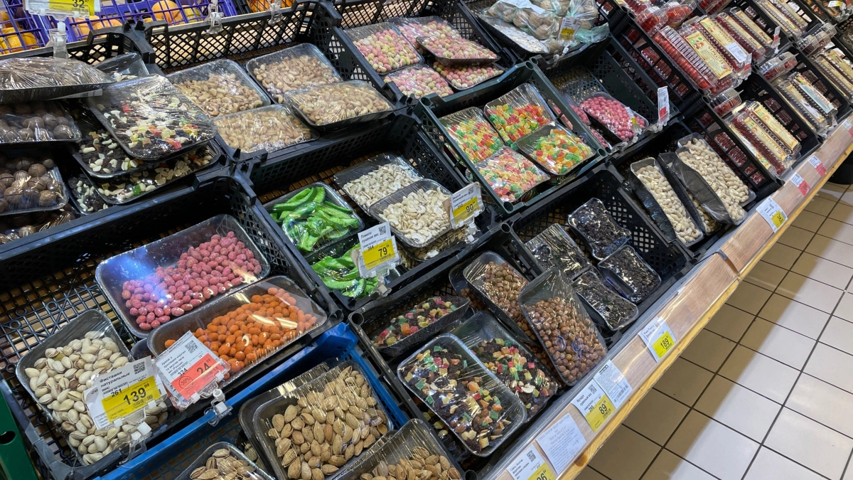 В Светофор по пути с дачи: заехали, потратив 2500 на двоих. Забавные продукты, нужные покупки 