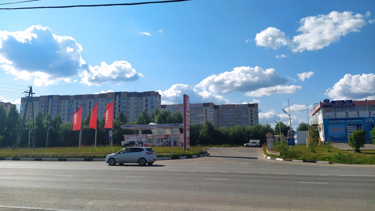 Власти Удмуртии отслеживают нарушения запрета на налив бензина в канистры 