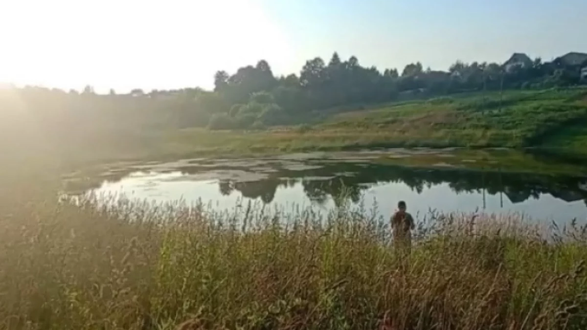 Водолазы подняли тело 39-летнего мужчины со дна пруда в Удмуртии