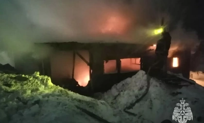 Пожар в Глазове оставил без имущества и отправил в больницу двух человек