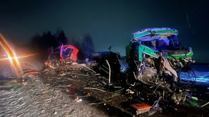 В Удмуртии при столкновении двух грузовиков погибли два человека