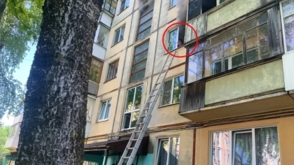 В Удмуртии при пожаре в пятиэтажке спасли девять человек