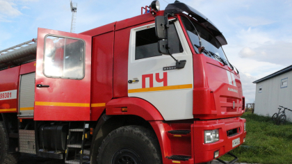 В гаражном кооперативе Глазова сгорел легковой автомобиль