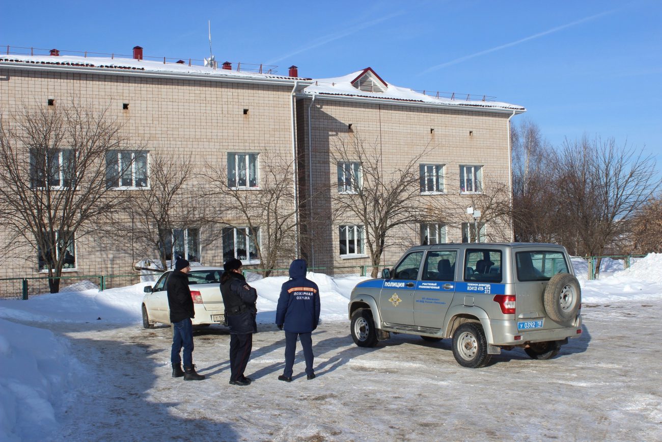 60 детей эвакуировали из детсада в Удмуртии из-за сообщения о минировании —  Город Глазов